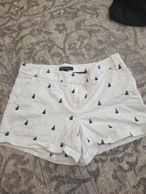 British Khaki Sailboat Shorts Size 2